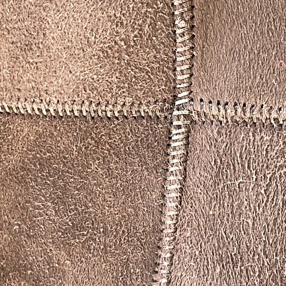 CAROLINA HERRERA Women’s Size Medium Brown Lambskin Suede and Fur Wrap Jacket - Picture 8 of 10